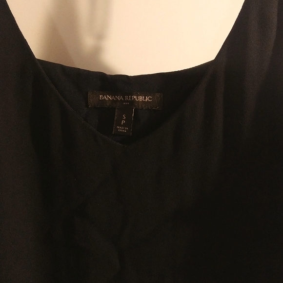3/$20 Banana Republic blouse - Picture 2 of 3